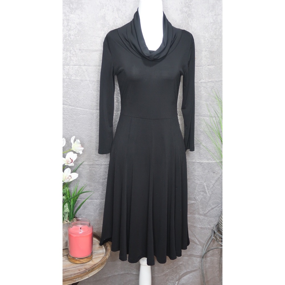 Drip down Turtleneck 🌑 dress